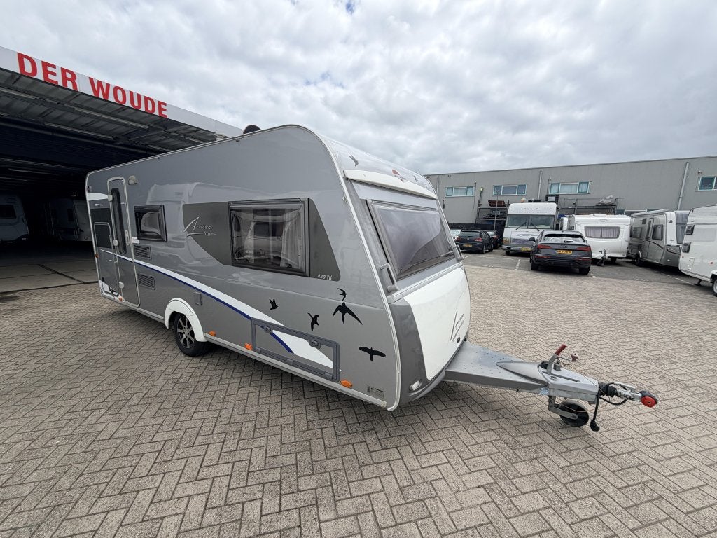 Bürstner Averso Fifty 480 TK Stapelbed Goede indeli, Caravans en Kamperen, Ringverwarming, Standaardzit, Bedrijf, Bürstner