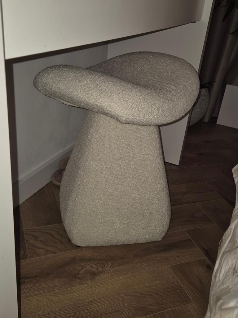 Zgan makeup stoeltje/krukje/zitpoef van beige boucle, Ophalen of Verzenden, Zo goed als nieuw