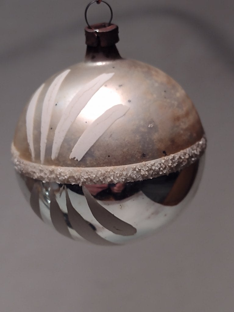 oude kerstbal zilverkleur doorsnee 5 cm, Ophalen, Gebruikt