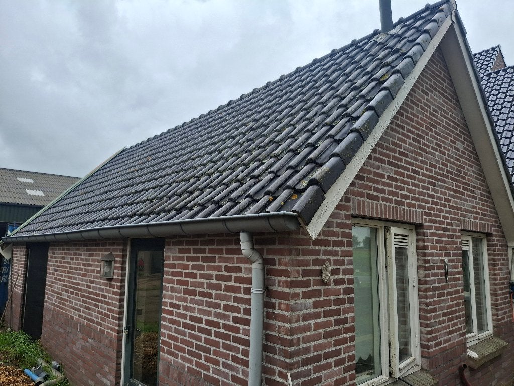 Dakpannen, Gebruikt, Steen of Klei, Zwart, Ophalen of Verzenden