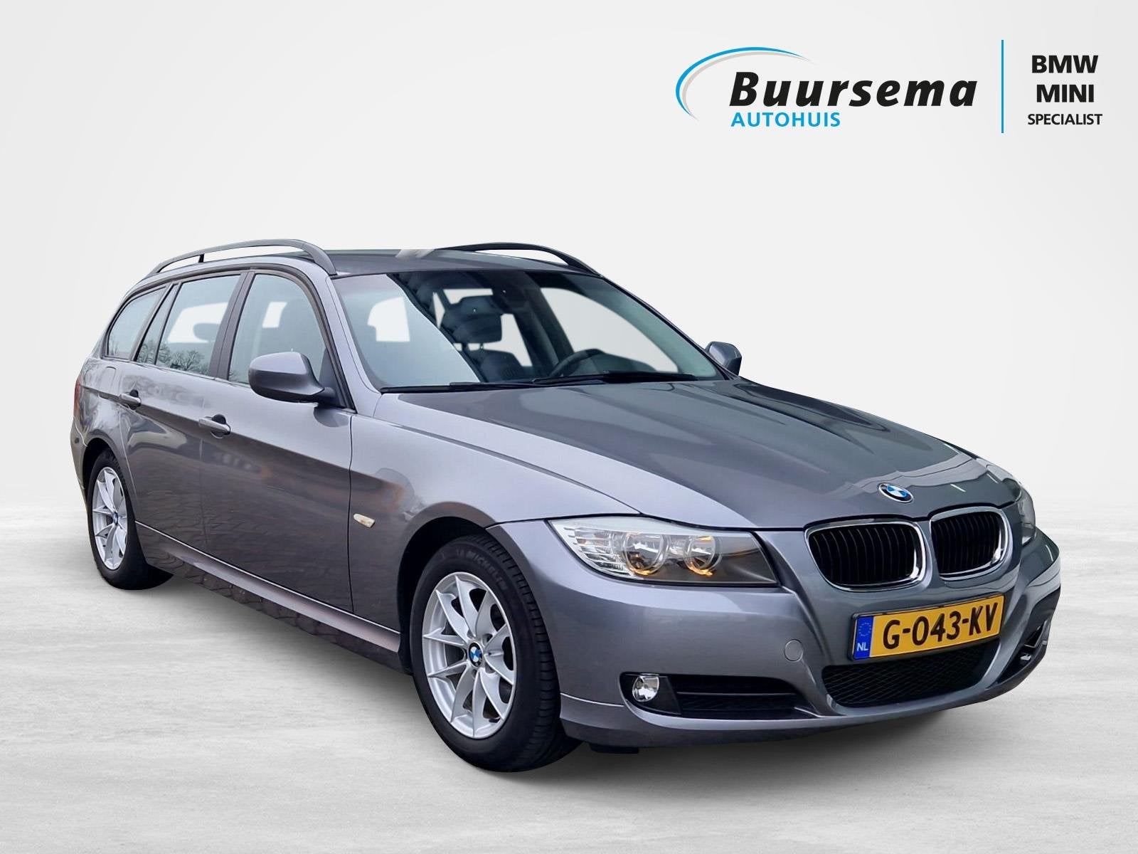 BMW 3 Serie Touring 318i Business Line * Afneembare trekhaak, Euro 5, Achterwielaandrijving, Origineel Nederlands, Handgeschakeld