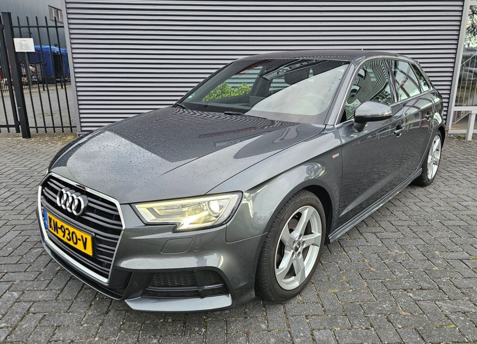 Audi A3 1.5 (cod) (Ruilen Q3,zwart v.a.2020 bespreekbaar), Auto's, Daihatsu, Voorwielaandrijving, Stof, 4 cilinders, Sirion