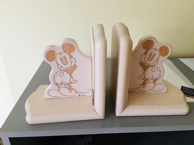 Small World Disney boekensteunen, Verzenden, Zo goed als nieuw, Overige typen
