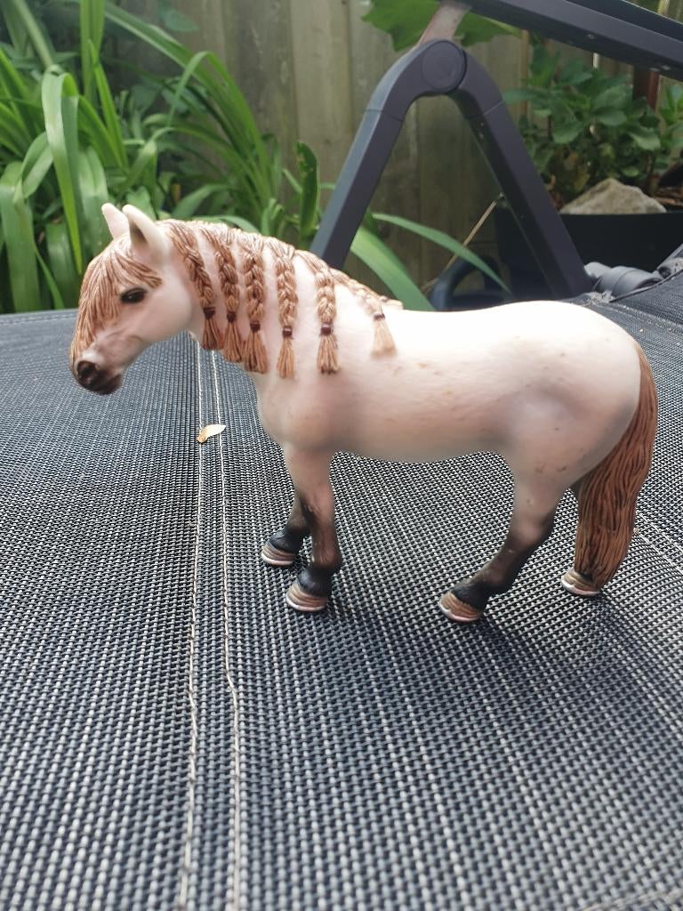 Andalusier merrie met vlechten Schleich 13668, Ophalen of Verzenden, Zo goed als nieuw, Paard, Beeldje of Figuurtje