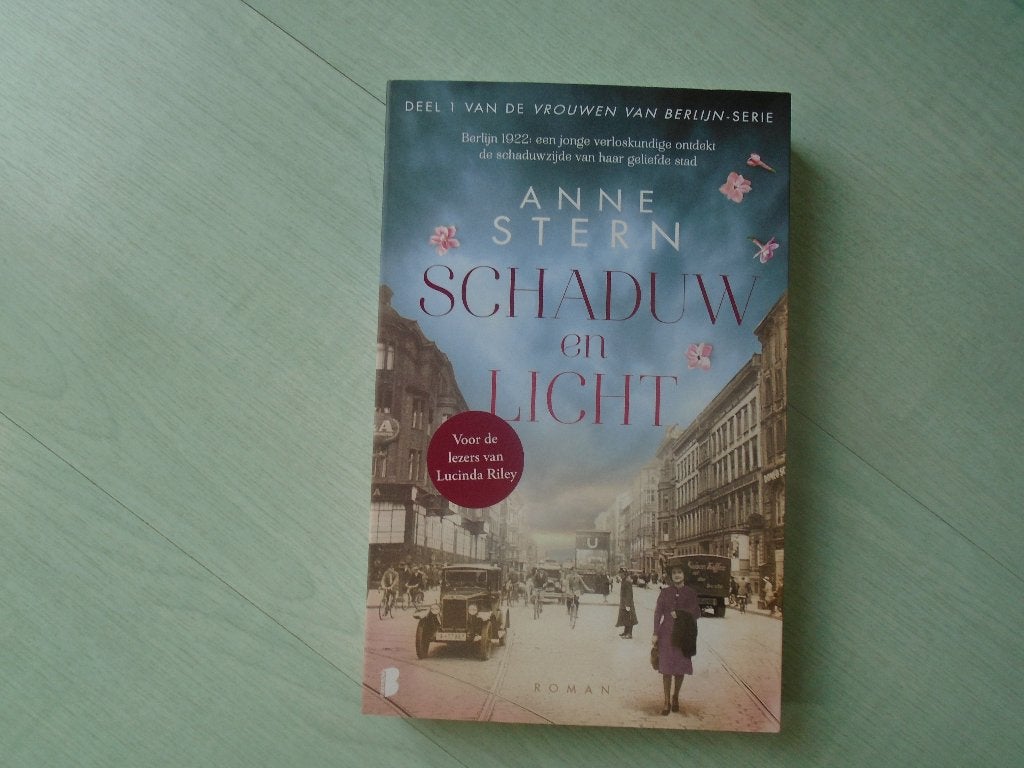 schaduw & licht, paula stern, Ophalen of Verzenden, Zo goed als nieuw, Paula stern