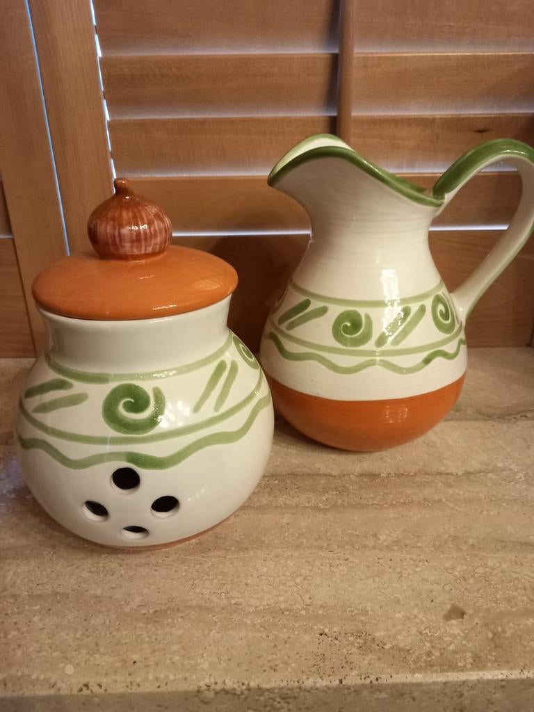 Set van uienbewaarpot en schenkkan - Keramiek, Ophalen, Steen/keramiek, Meerkleurig, Overige merken