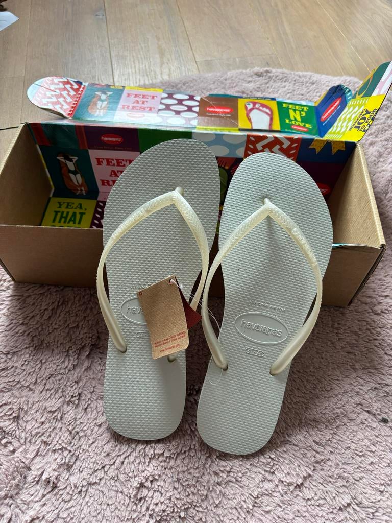 Havaianas Slippers dames nieuw - slim fit Maat 43/44, Slippers, Wit, Nieuw, Ophalen of Verzenden
