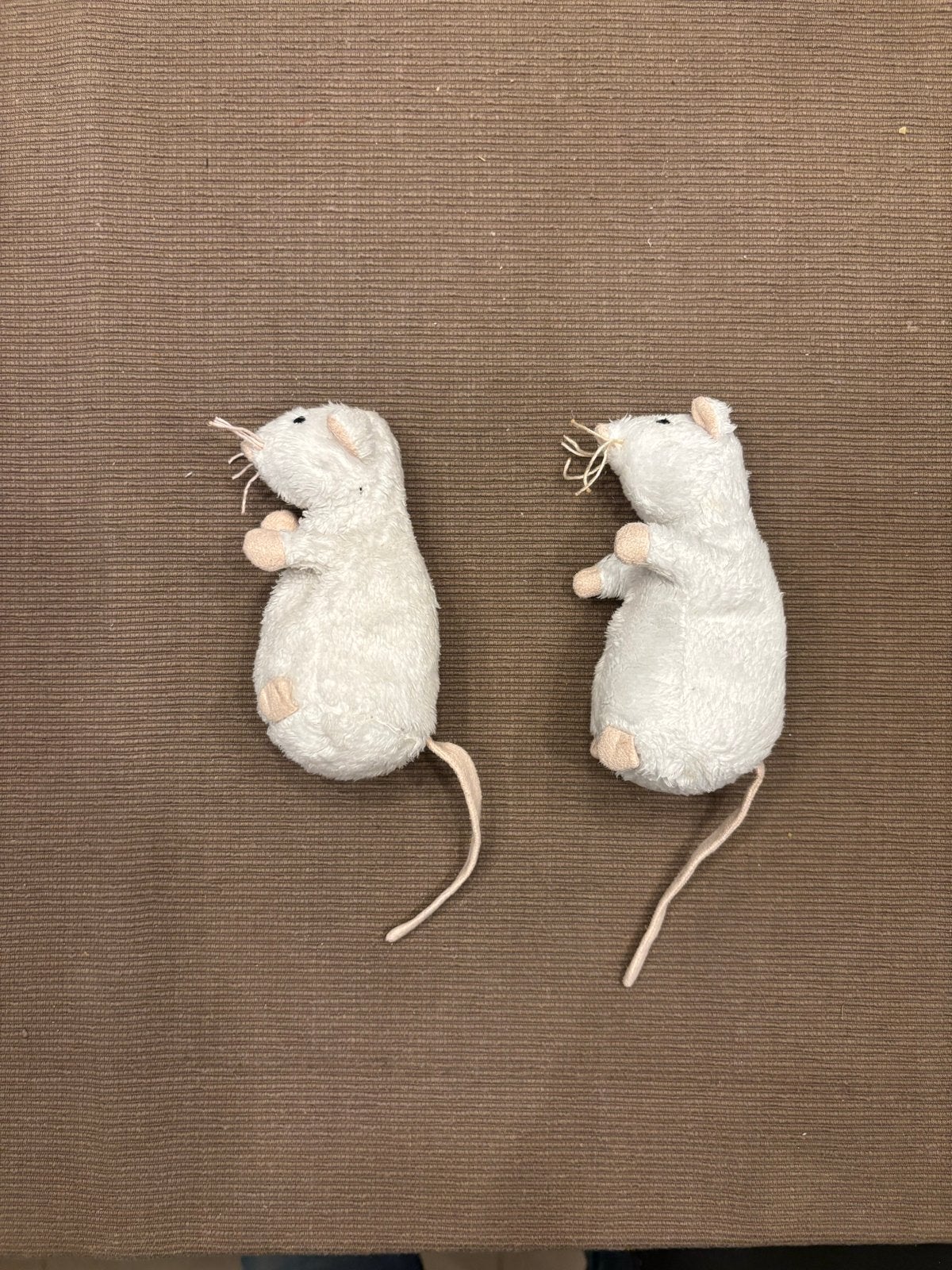 Set van 2 schattige IKEA witte muizen rat knuffels!, Kinderen en Baby's, Speelgoed | Knuffels en Pluche, Muis, Ophalen of Verzenden