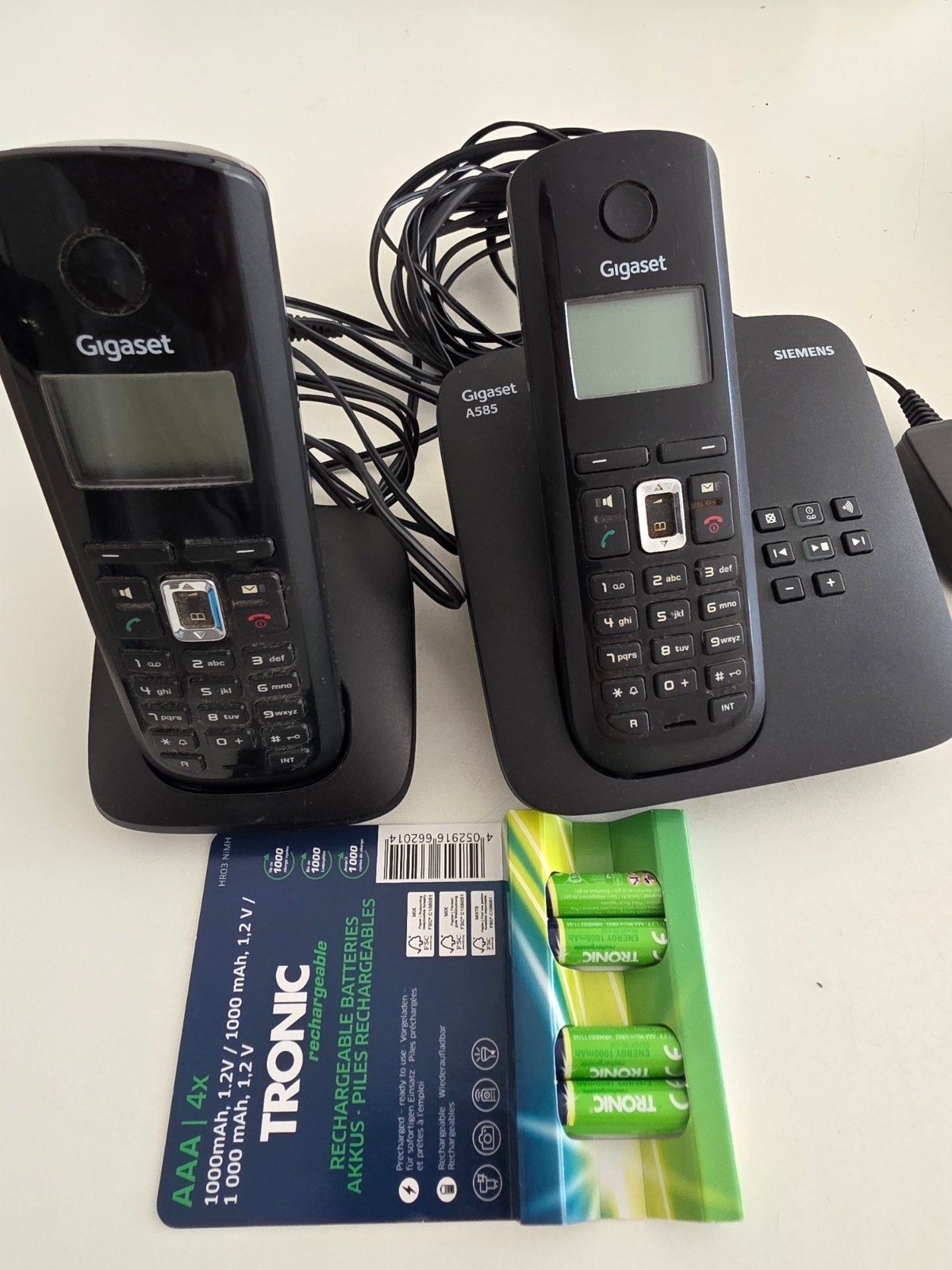 Gigaset A585 Duo Draadloze Telefoons met Opladers, Ophalen of Verzenden, Gebruikt, 2 handsets