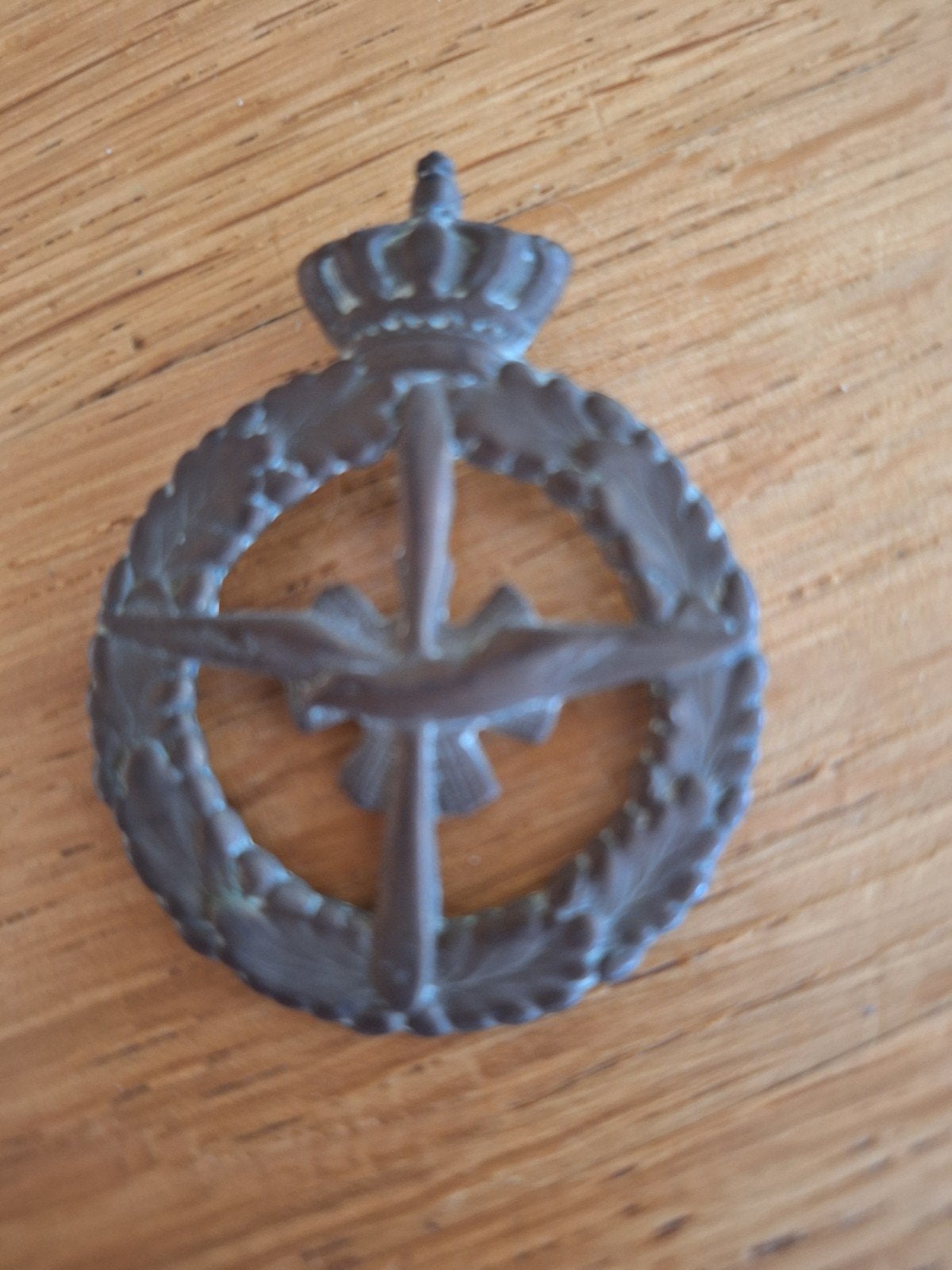 Zeldzaam Nederlands Luchtmacht Embleem, Verzamelen, Verzenden, Luchtmacht, Nederland, Embleem of Badge