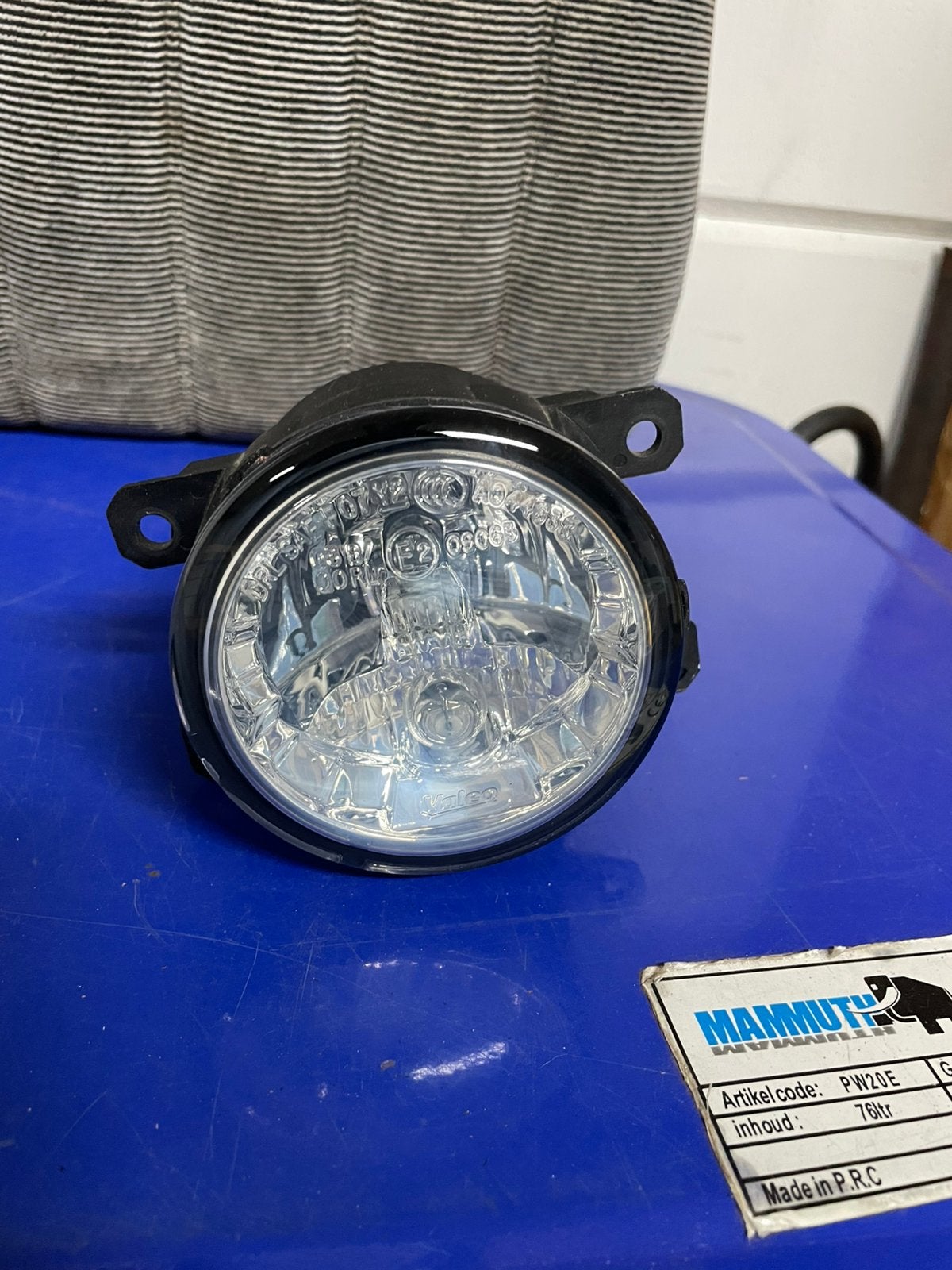 Mistlamp unit mitsubishi outlander ( PHEV) 2013-2015, Gebruikt, Voor, Ophalen of Verzenden, Mitsubishi