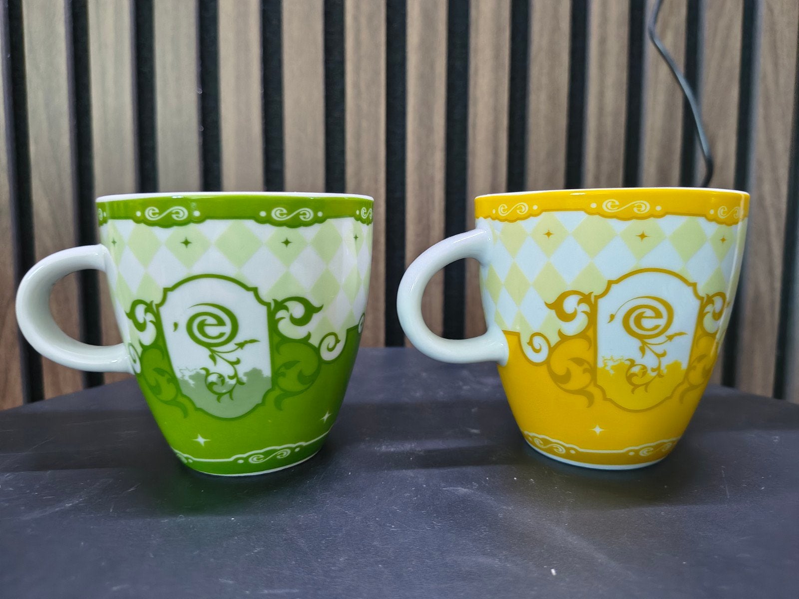 2 winter Efteling mokken, Ophalen of Verzenden, Zo goed als nieuw