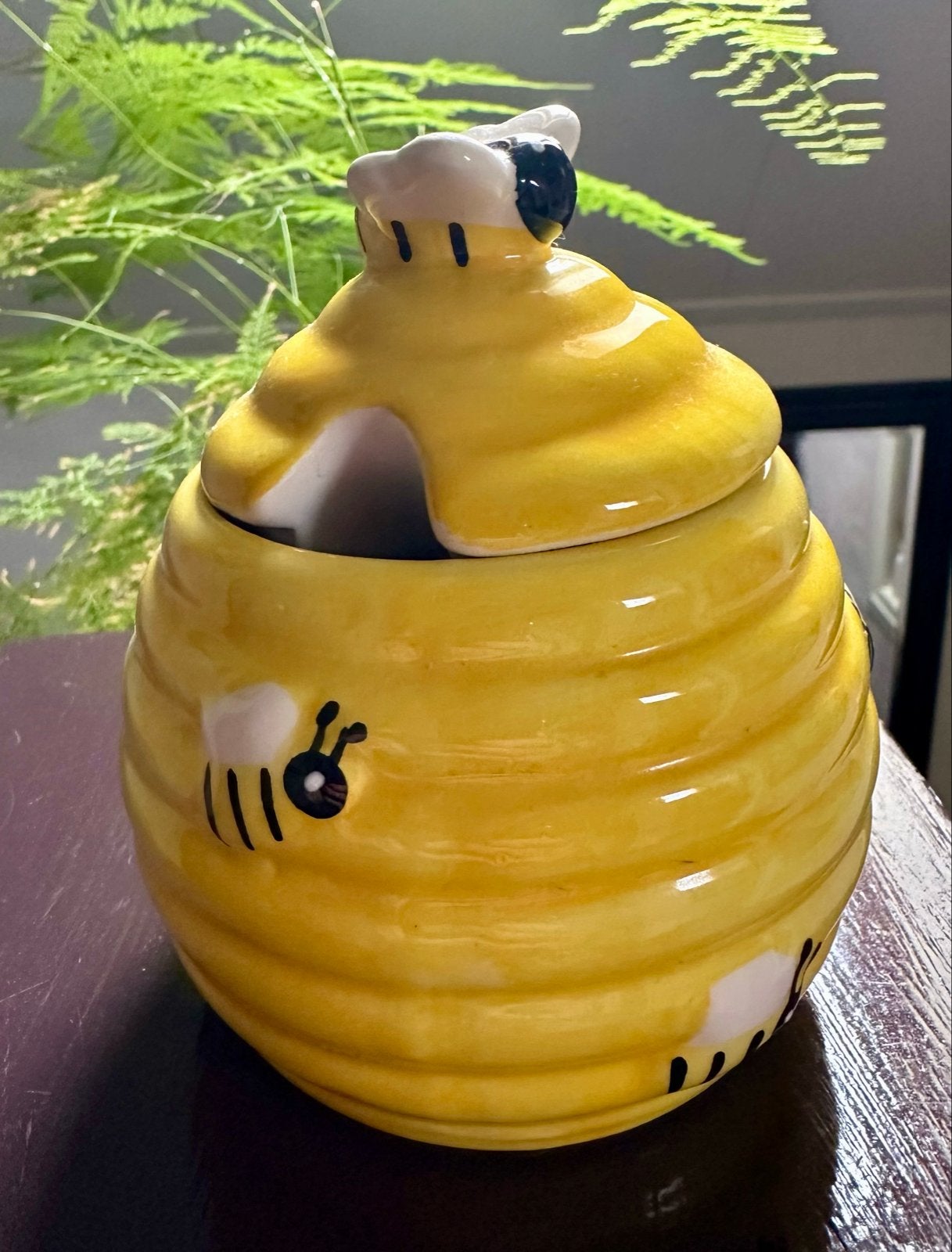 Honingpot in de vorm van een bijenkorf, Overige stijlen, Ophalen of Verzenden, Zo goed als nieuw, Steen/keramiek