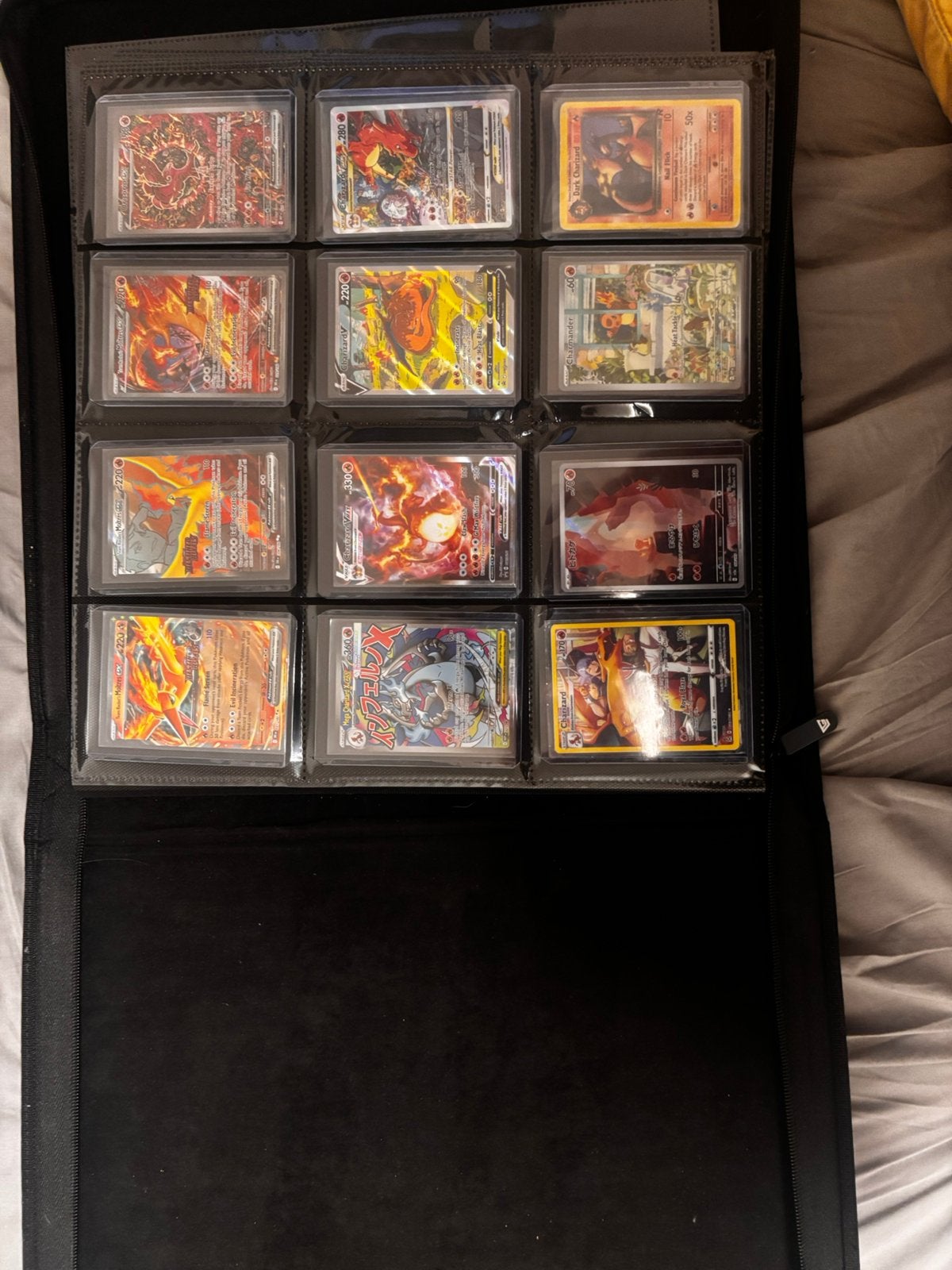 Pokemon kaart binder, Ophalen of Verzenden, Zo goed als nieuw