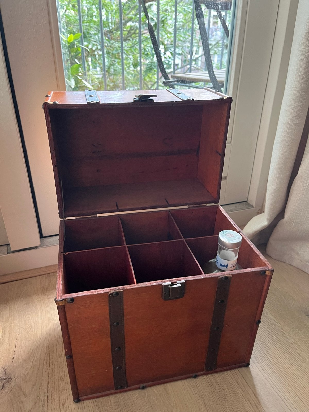 Vintage houten kist met vakken - Wijnkist / Opbergkist, Huis en Inrichting, Woonaccessoires | Kisten, Ophalen, Gebruikt, 50 tot 100 cm