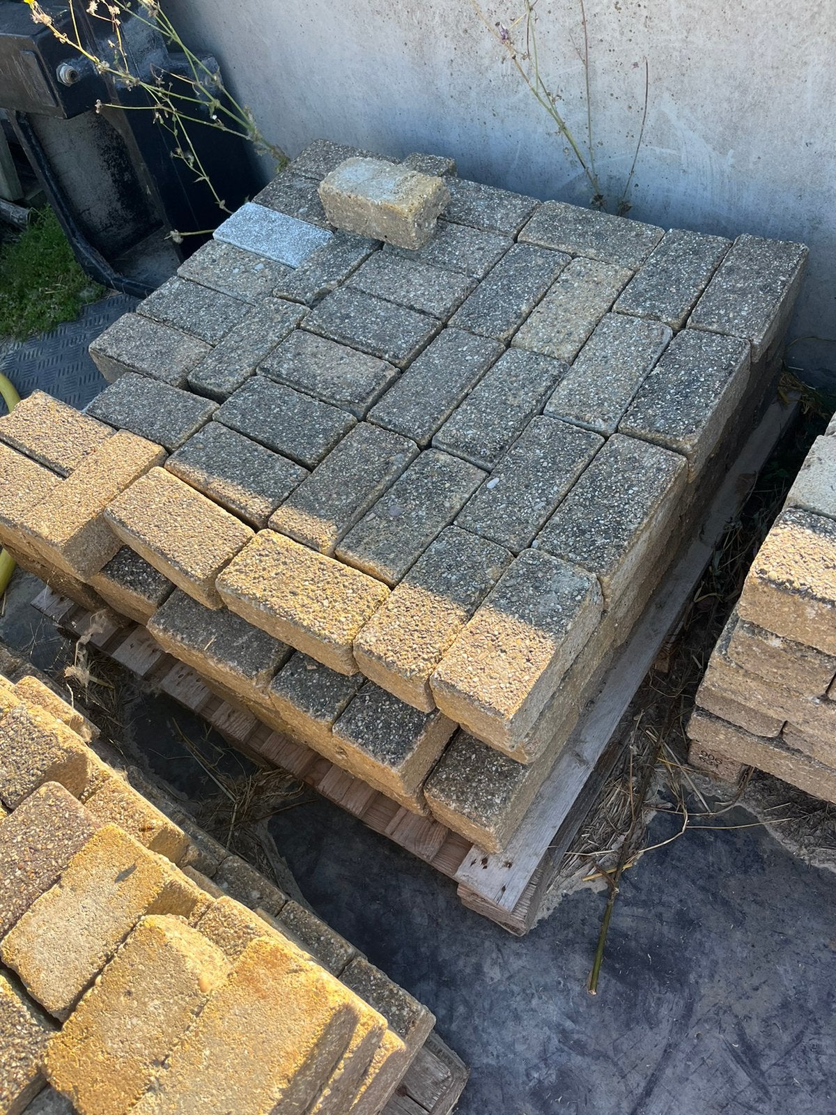 BKk klinkers ruim 15 m2 op pellets kan geladen worden, Tuin en Terras, Ophalen of Verzenden, Zo goed als nieuw, Beton, Klinkers
