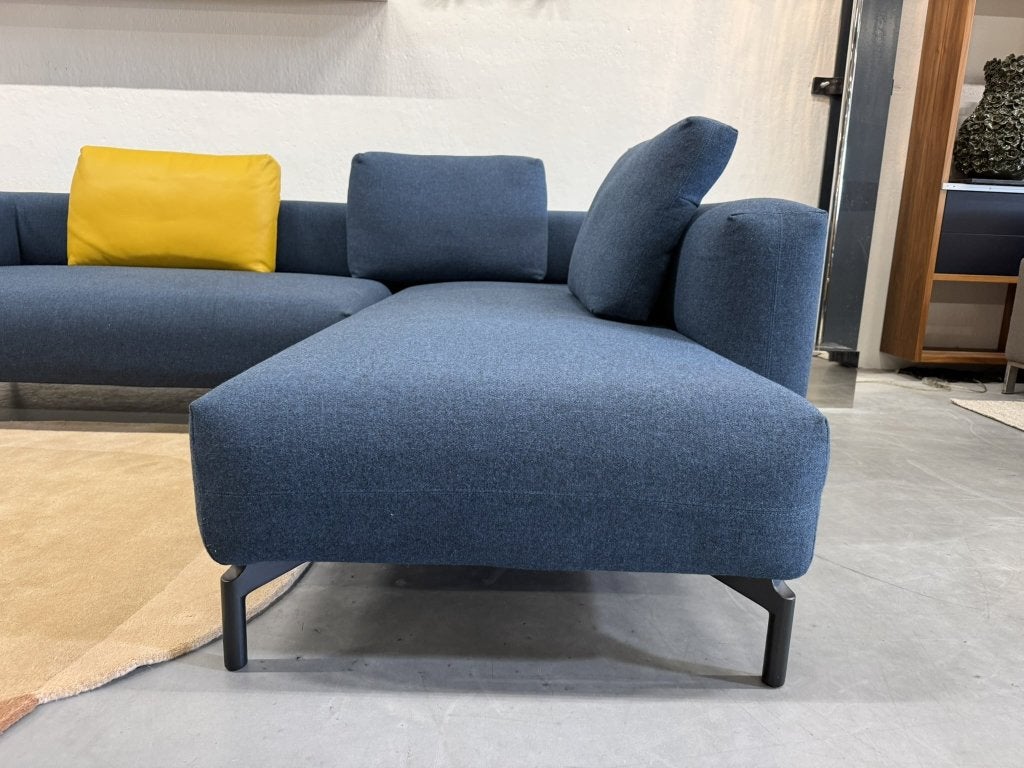 Pode Ziggy Hoekbank blauw wolstof design bank 275x220, Huis en Inrichting, Banken | Bankstellen, 250 tot 300 cm, Gebruikt, Leolux evidence