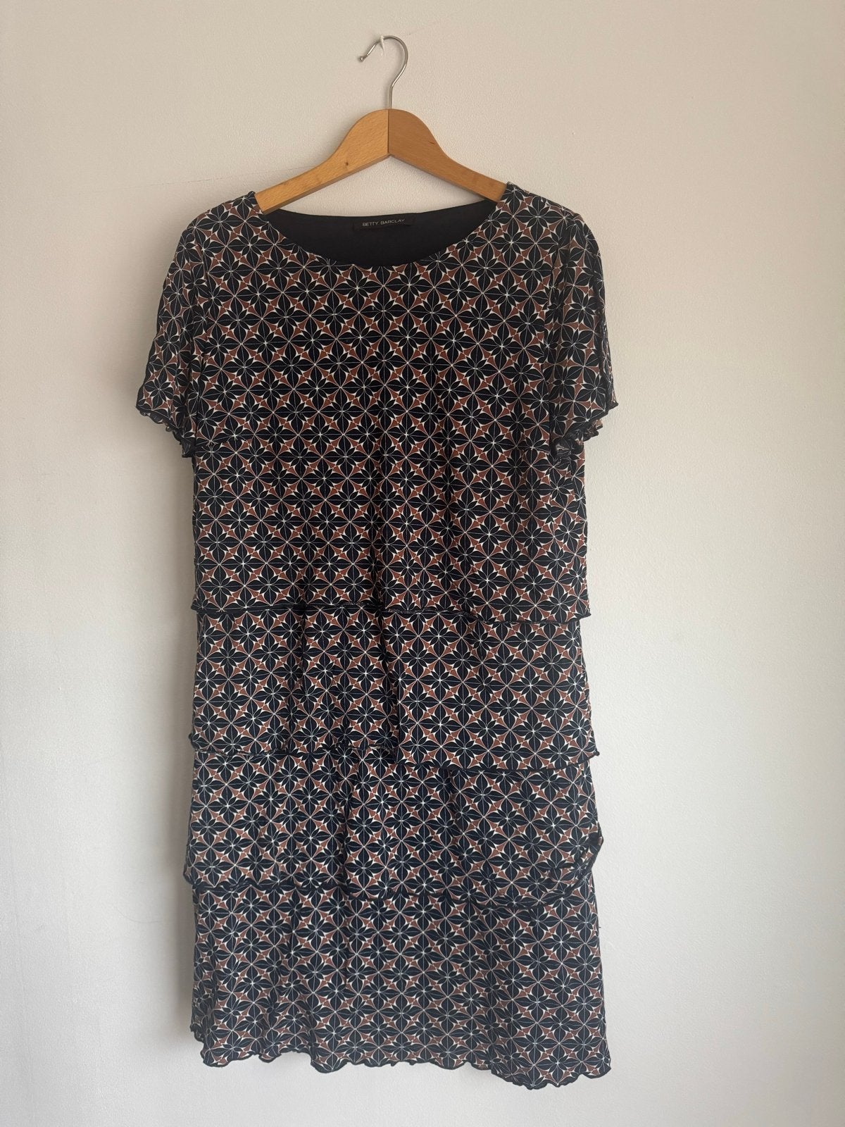 Betty Barclay jurk met print en ruches, Maat 38/40 (M), Meerkleurig, Ophalen of Verzenden, Zo goed als nieuw