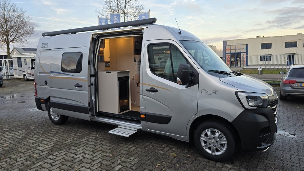 Bürstner Delfin Limited C 621 (SHOWMODEL), Tot en met 2, Bedrijf, Bürstner, Hordeur