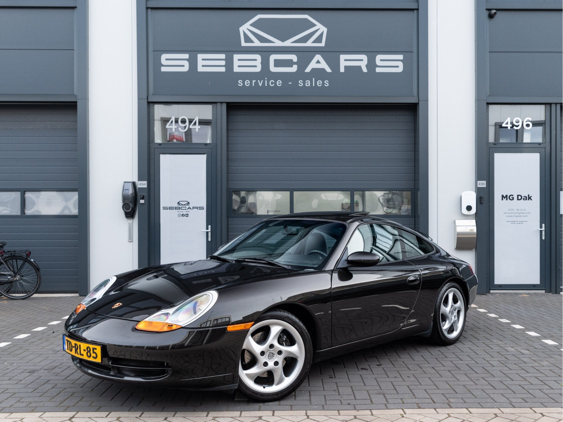 Porsche 911 3.4 Coupé Carrera / TECHNISCH PERFECT / ORIGINE, Auto's, Automaat, Achterwielaandrijving, Zwart, 4 stoelen