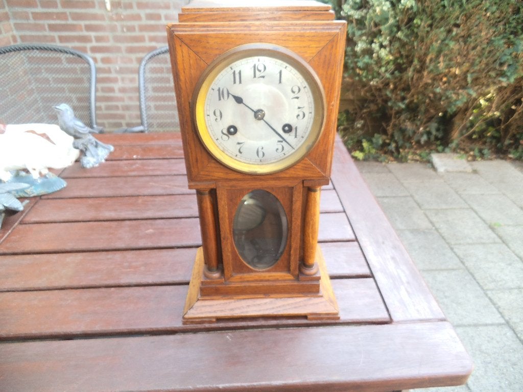 3 klokken, Ophalen