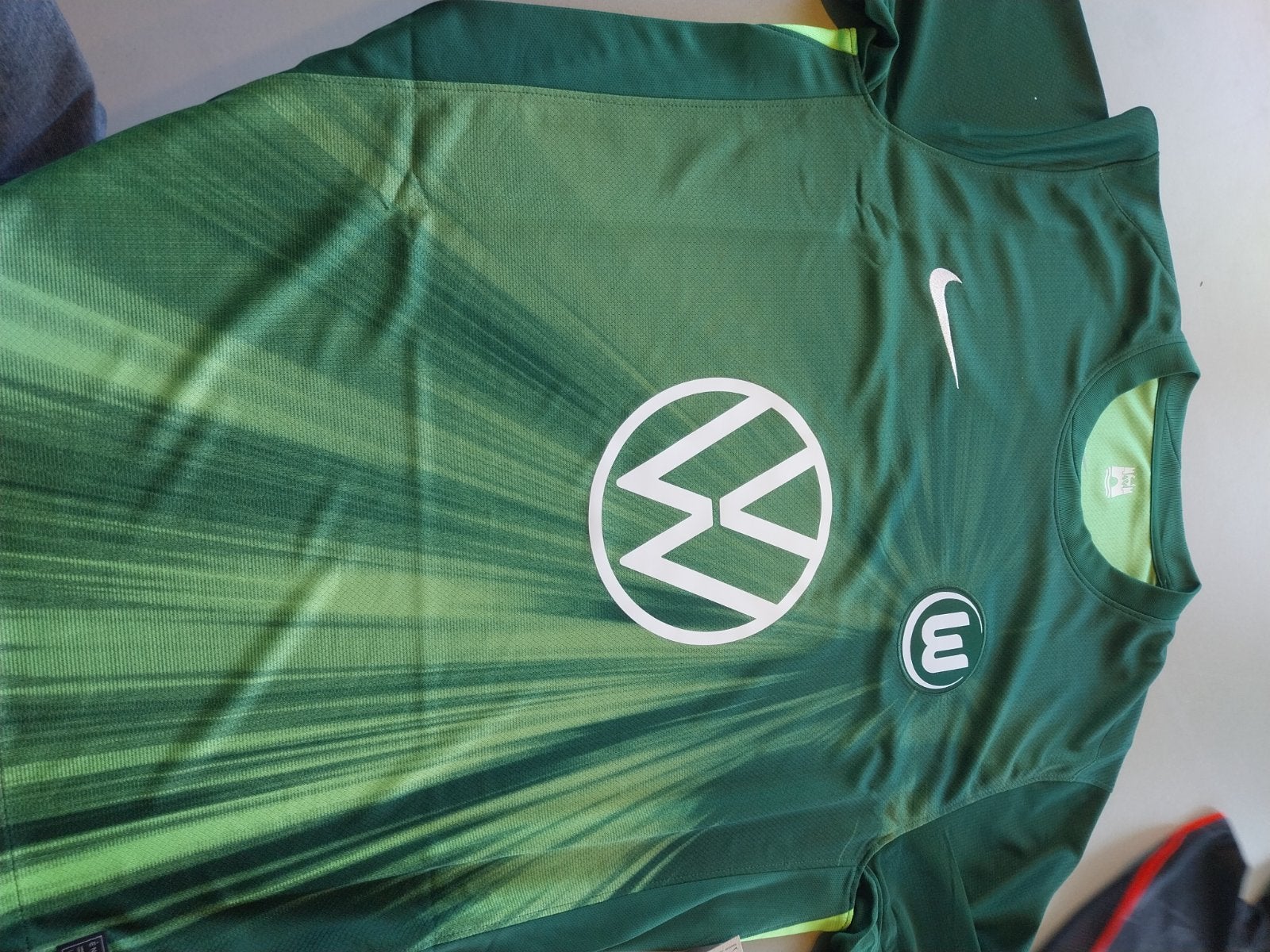 VfL Wolfsburg thuisshirt 2025/26 maat L, Maat L, Verzenden, Nieuw, Shirt