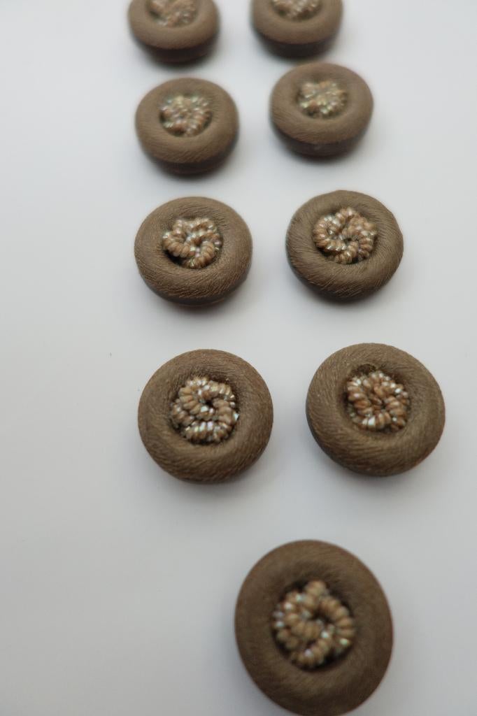 9 prachtige retro knopen met kraaltjeshart  20 mm. doorsnee, Ophalen of Verzenden, Nieuw, Knoop of Knopen