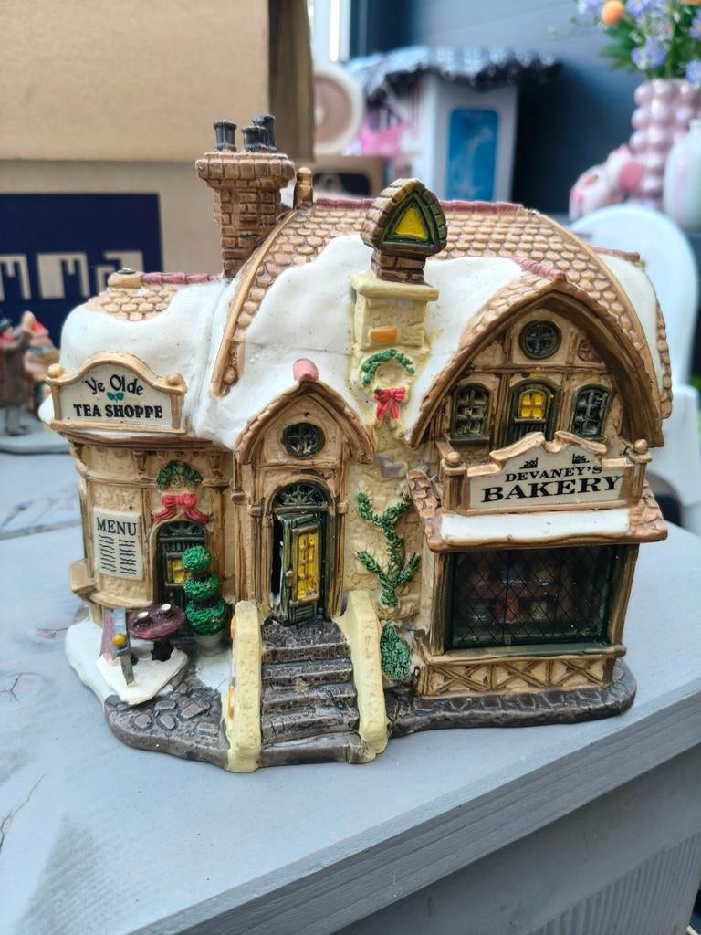 Devany's bakery kerstdorp bakkerij lemax, Ophalen of Verzenden