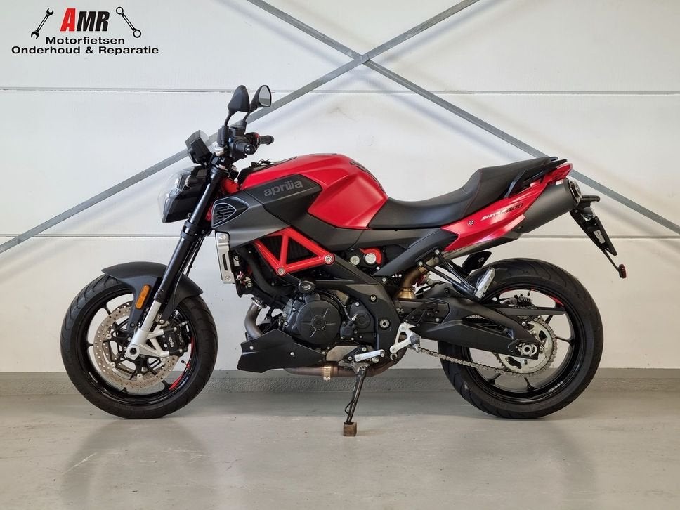 APRILIA SHIVER 900 (bj 2021), Motoren, 2 cilinders, Motorrijbewijs A, Bedrijf, Meer dan 35 kW