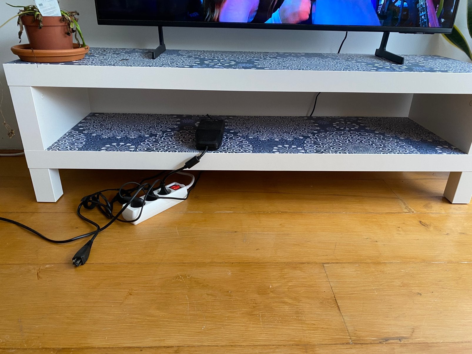Ikea Lack Tv meubel met meubelfolie, Ophalen, Gebruikt, 100 tot 150 cm, Minder dan 100 cm