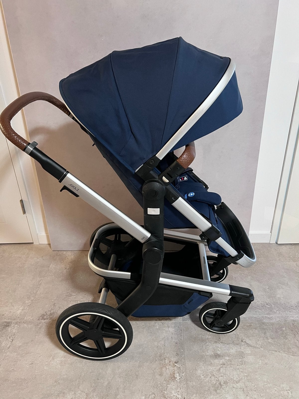 Joolz Day+ kinderwagen navy blue, zeer goede staat, Ophalen, Gebruikt, Kinderwagen, Verstelbare duwstang