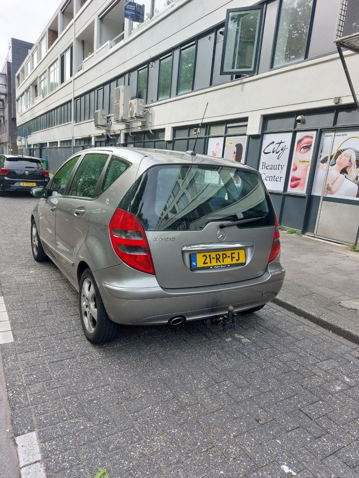 Mercedes-Benz A-Klasse 2.0 A200 5DRS 2005 Grijs, Voorwielaandrijving, 136 pk, 4 cilinders, 400 kg