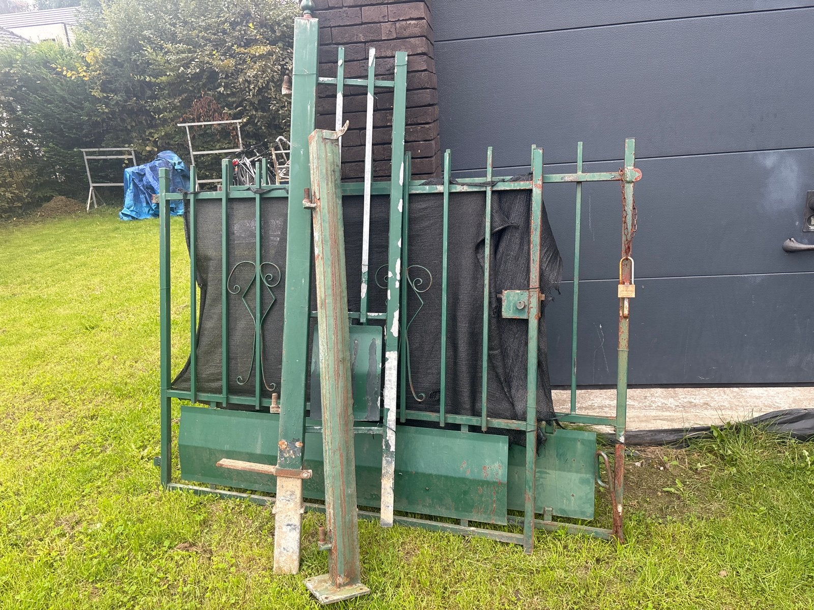 IJzeren poort 3 meter met extra stuk 30 cm, hoogte 130 cm, Ophalen, Met poort, Gebruikt, Overige typen