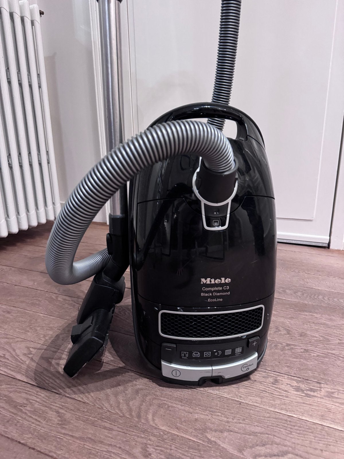 Miele Complete C3 Black Diamond stofzuiger - Defect