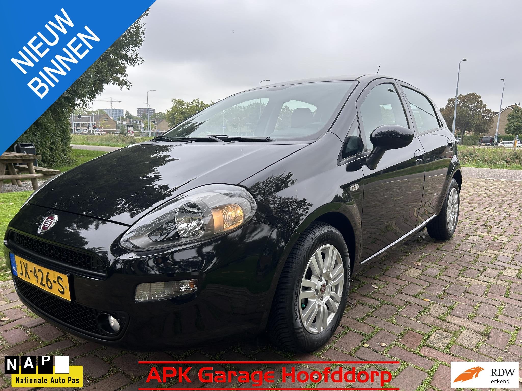 Fiat Punto Evo 0.9 TwinAir Lounge / Airco / Parkeersensoren, Voorwielaandrijving, Gebruikt, Euro 6, Origineel Nederlands