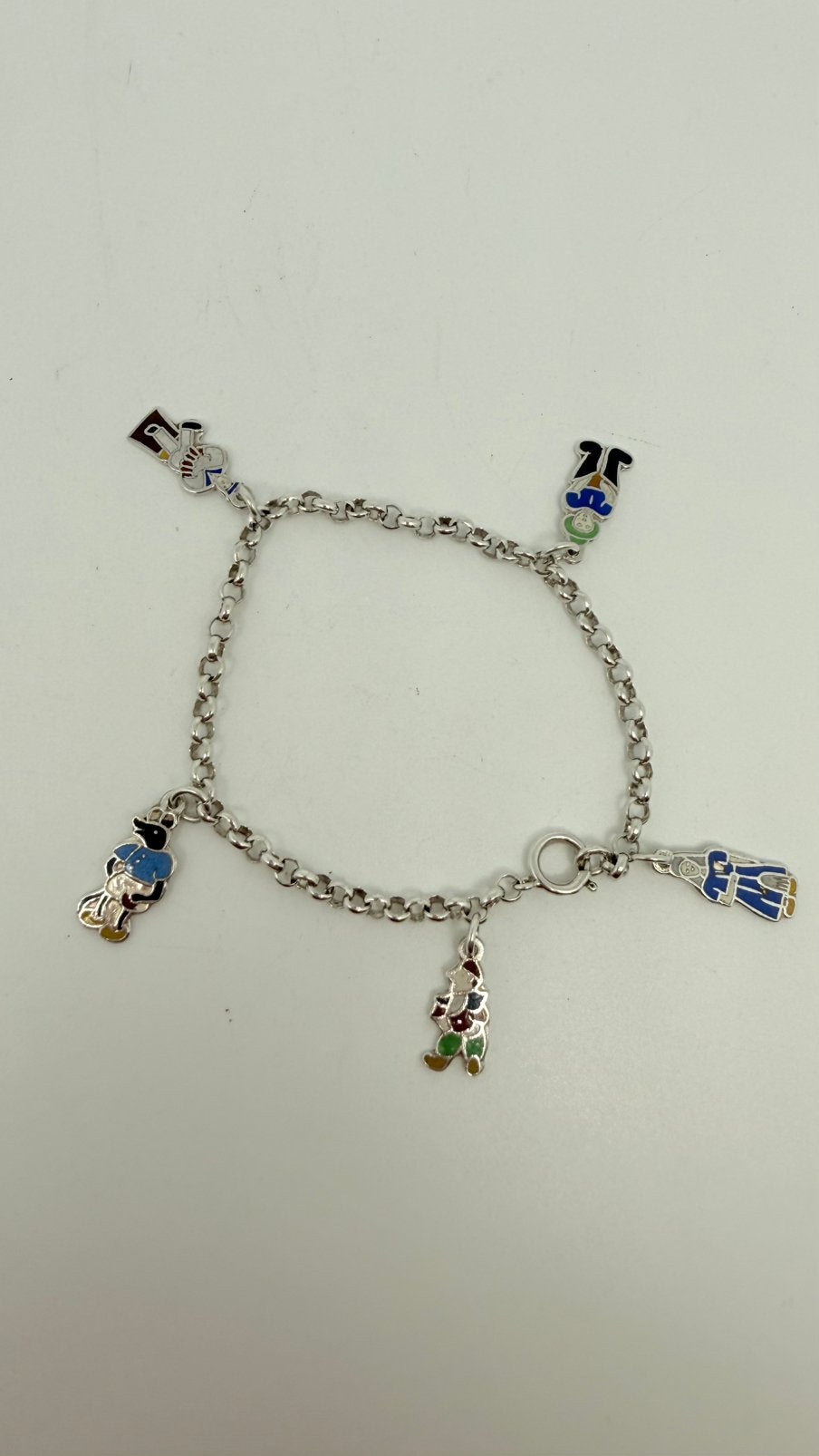 Antiek zilveren bedelband net 5 platte geëmailleerde bedels., Sieraden, Tassen en Uiterlijk, Antieke sieraden, Verzenden, Zilver