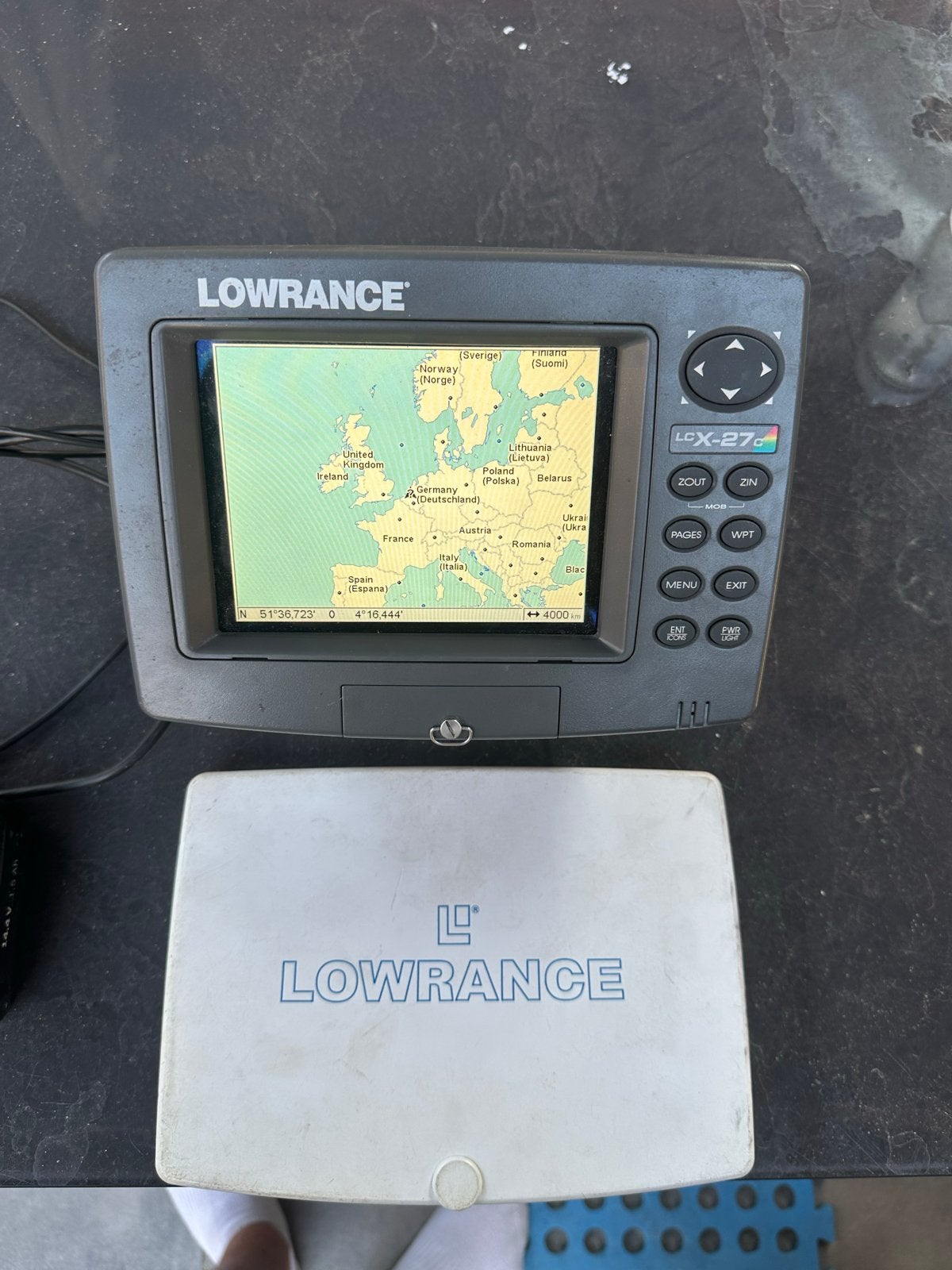 Lowrance LCX-27c Fishfinder/Kaartplotter met Transducer, Verzenden, Gebruikt, Kaartplotter of Fish Finder