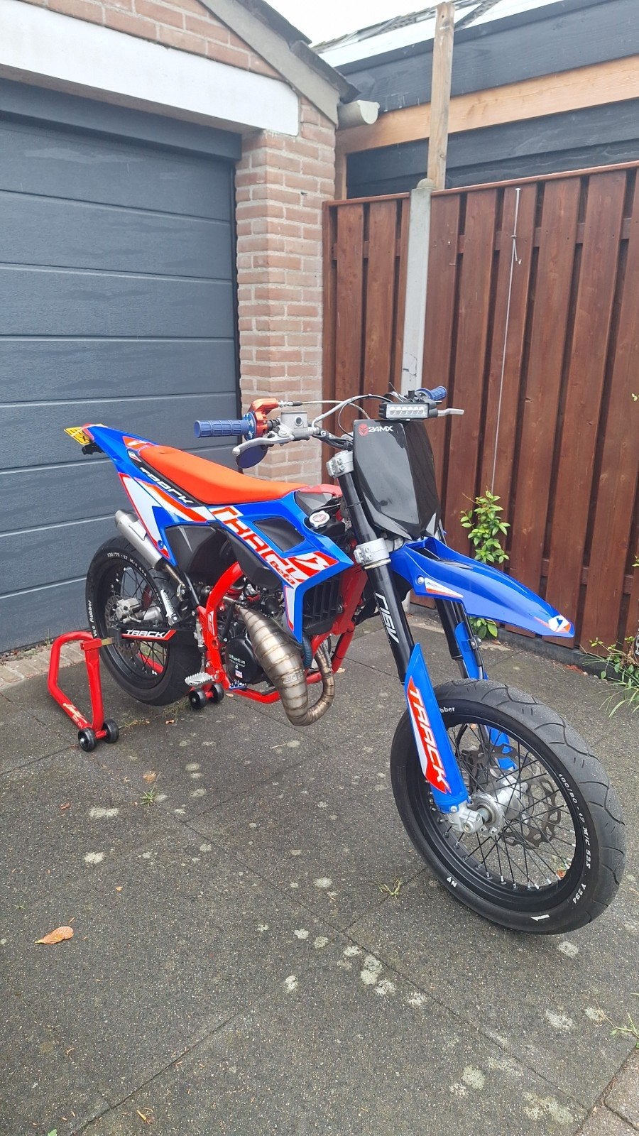blauwe beta rr 50 track stickers, Fietsen en Brommers, Brommers | Crossbrommers, Overige merken, Nieuw, Ophalen of Verzenden
