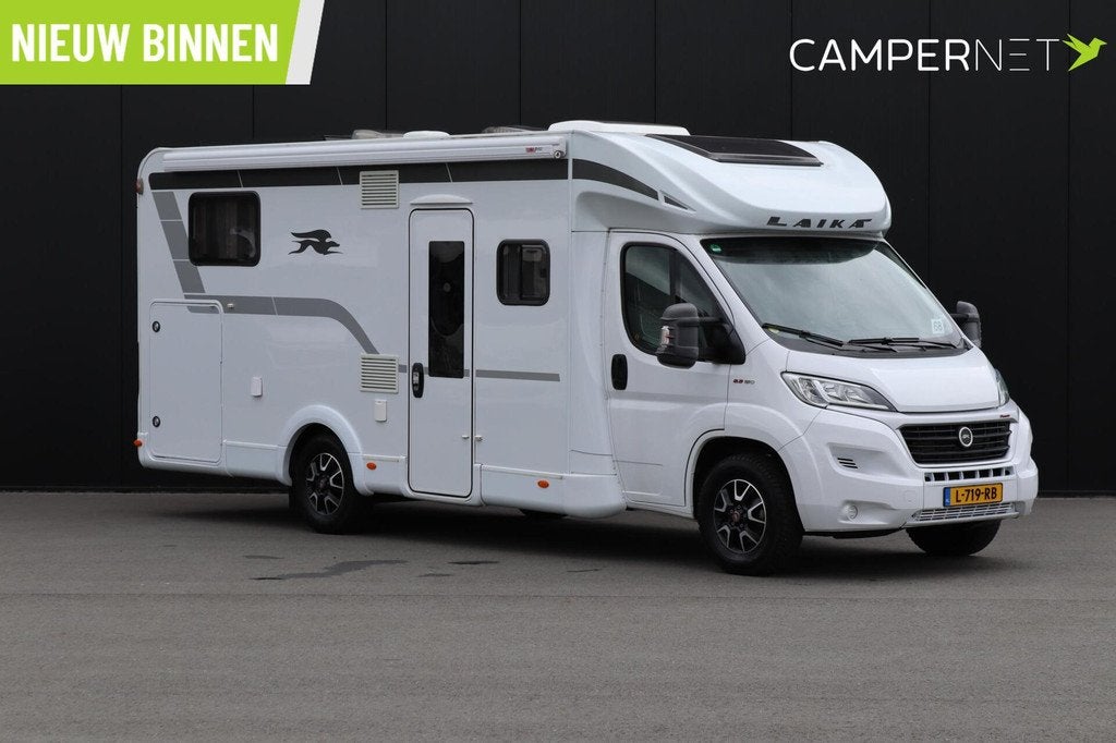 Laika caravans s.p.a. KOSMO 509L 160pk Automaat | Lengtebedd, Caravans en Kamperen, Campers, Automaat, Hordeur, Achteruitrijcamera