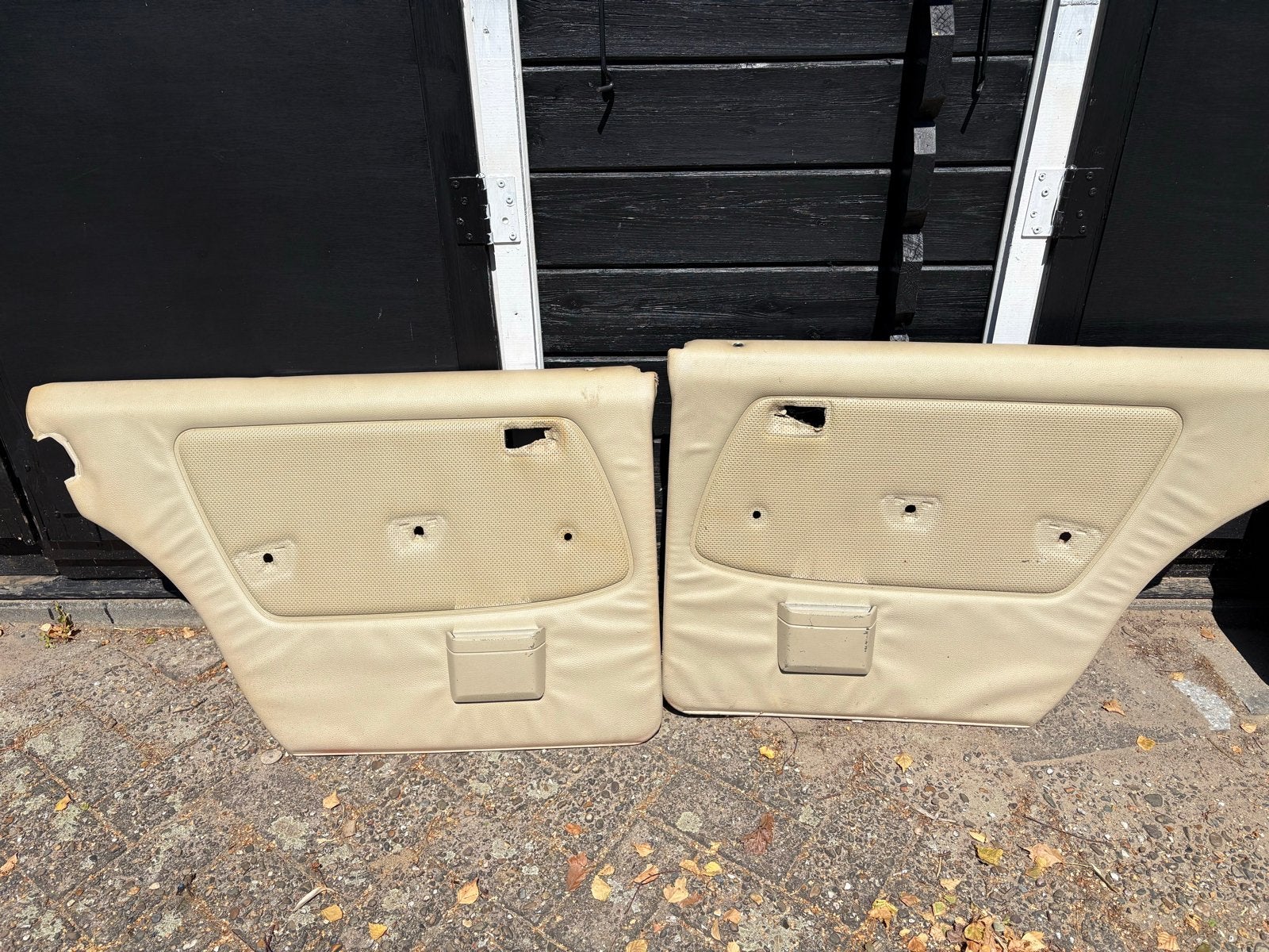Deurpanelen Mercedes-Benz W123 Coupé (C123) Beige, Ophalen, Gebruikt, Mercedes-Benz