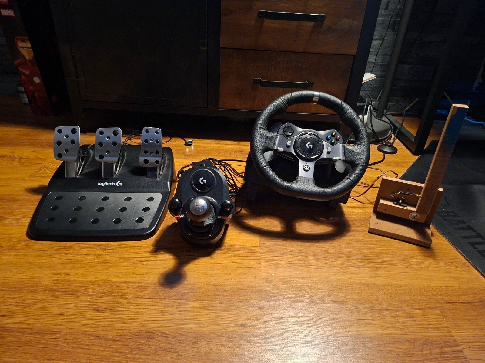 Logitech G920 Racestuur + Pedalen + Handrem, Ophalen of Verzenden, Gebruikt, Stuurtje of Sportattribuut, Xbox One