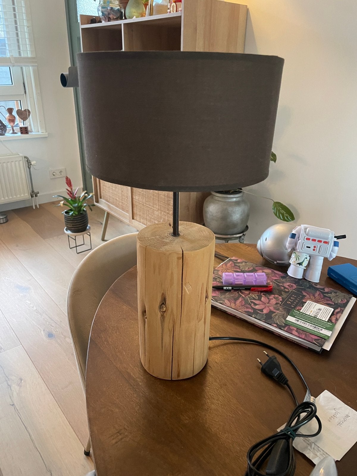 Geweldige houten lampenvoet, Huis en Inrichting, Ophalen, Scandinavisch, 42 cm, Met schakelaar