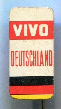 VIVO Deutschland blik misdruk speldje ( L_099), Verzenden, Zo goed als nieuw, Merk, Speldje of Pin