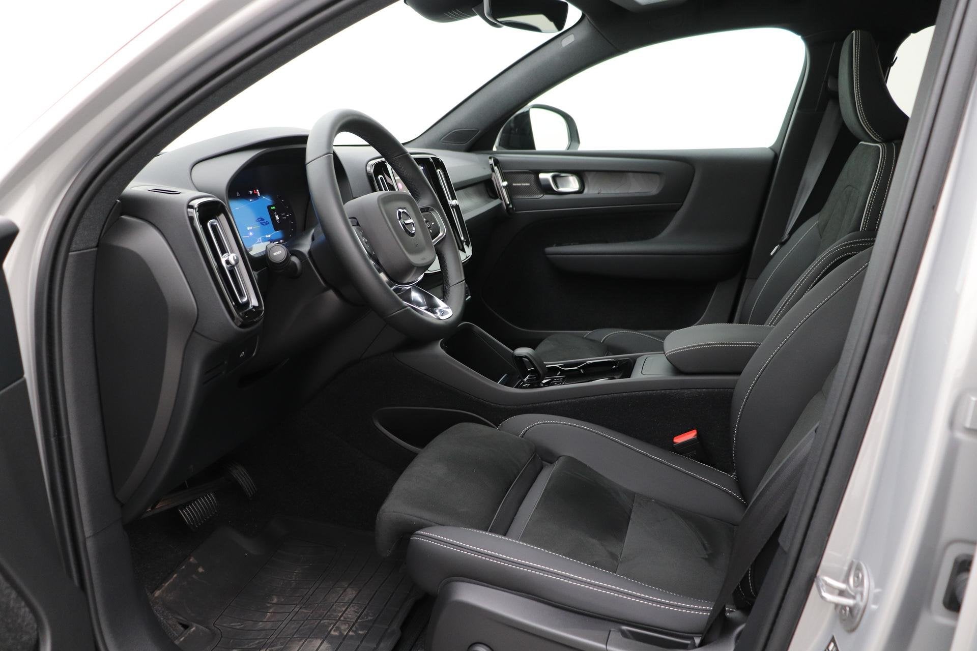 Volvo C40 Recharge Ultimate 69 kWh | Harman/Kardon | Panoram, Gebruikt, 420 min, 90 €/maand, SUV of Terreinwagen