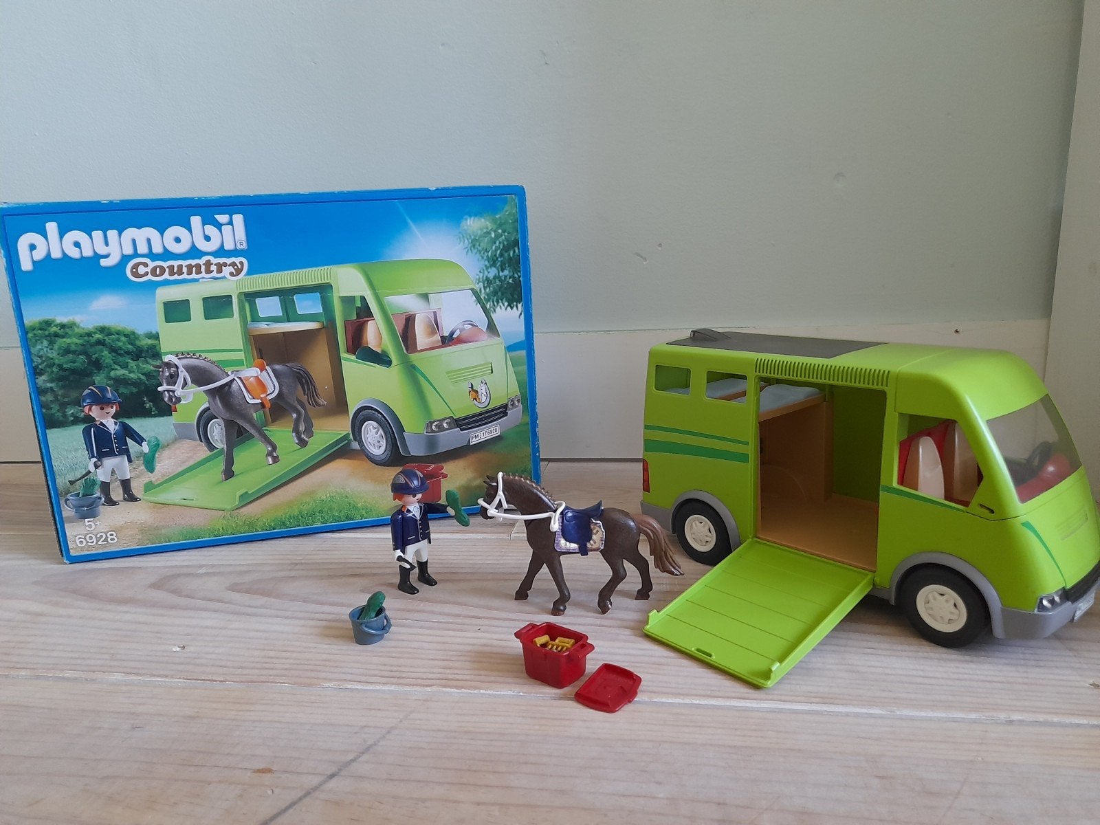 Playmobil Paardenvrachtwagen met paard en ruiter -6928, Ophalen of Verzenden, Zo goed als nieuw