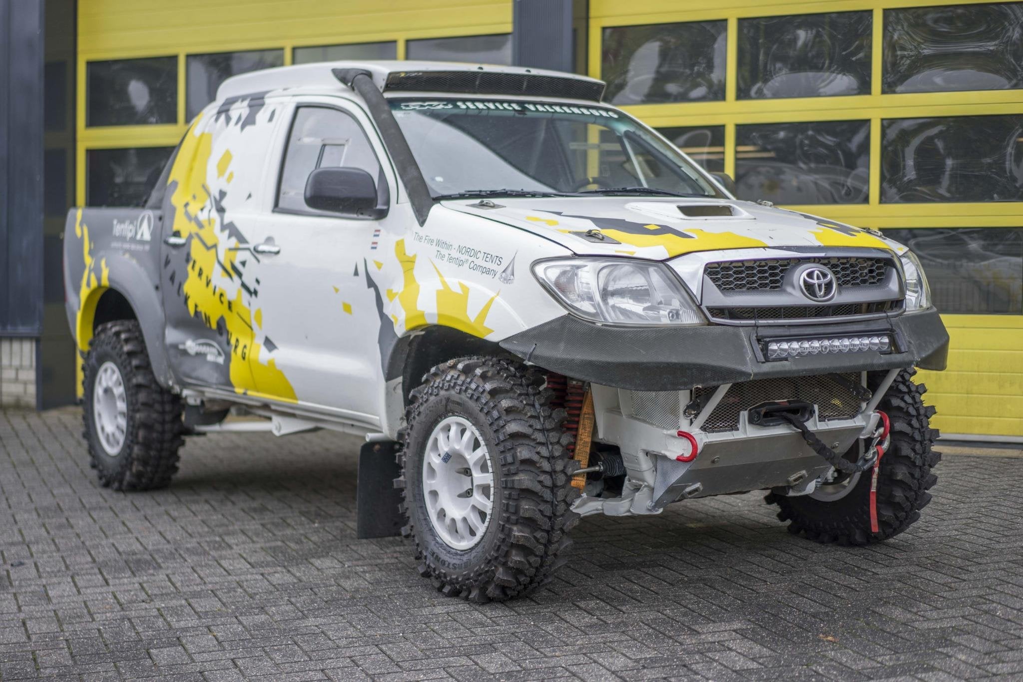 Toyota HiLux 3.0 D-4D SR DC Rallyauto, Auto's, 13 km/l, Euro 5, Stof, Gebruikt
