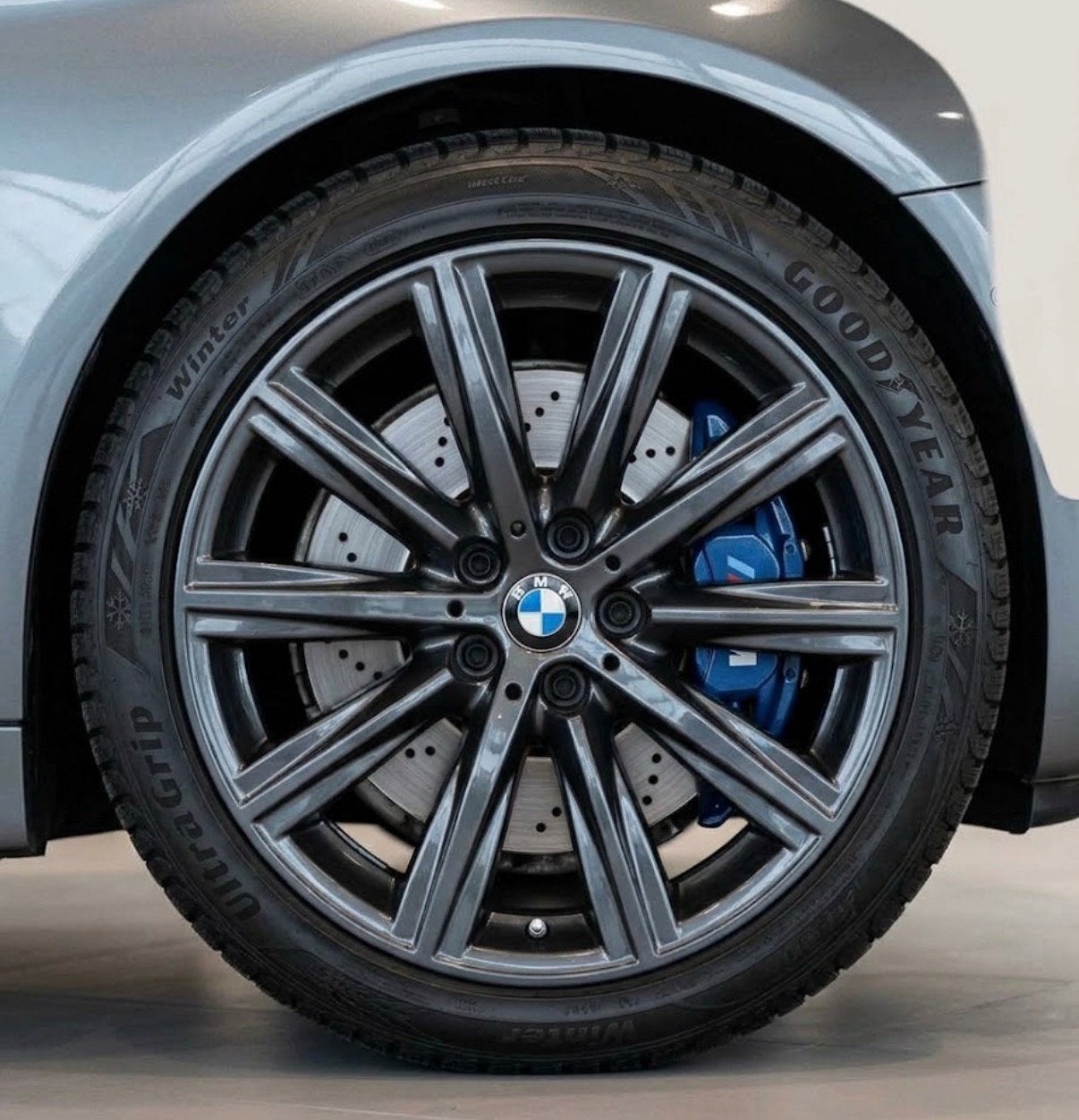 ✅❄️ Orig. BMW Velgen + A merk RFT  Winter G30 G31 5 serie, Ophalen, 18 inch, Banden en Velgen, Winterbanden