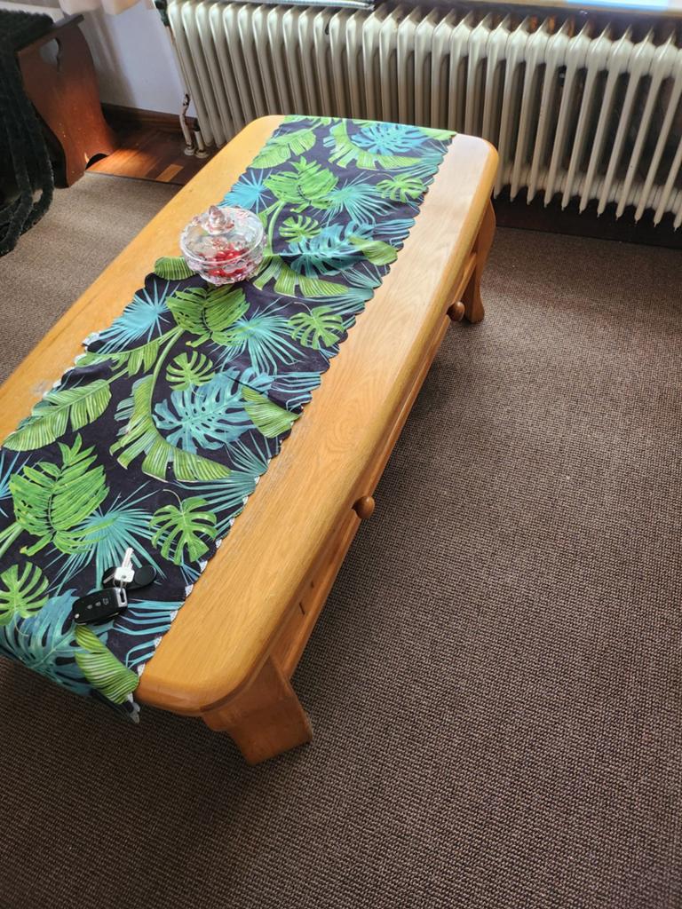 Houten salontafel met lades, Huis en Inrichting, Ophalen, Gebruikt, 100 tot 150 cm, 50 tot 100 cm