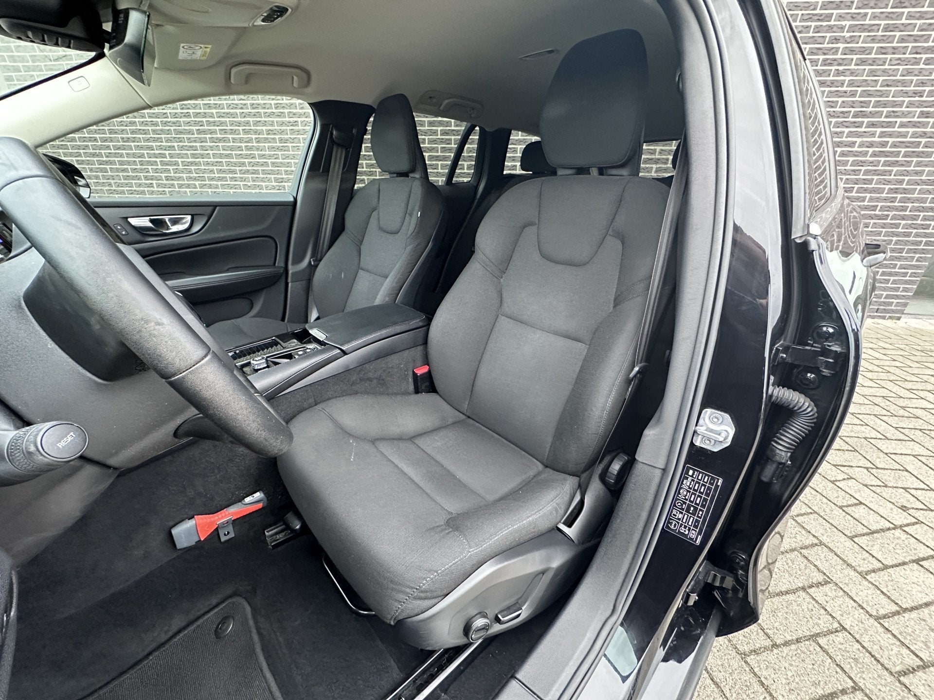 Volvo V60 2.0 T6 Recharge AWD Inscription Expression | Camer, Automaat, Stof, Gebruikt, Euro 6