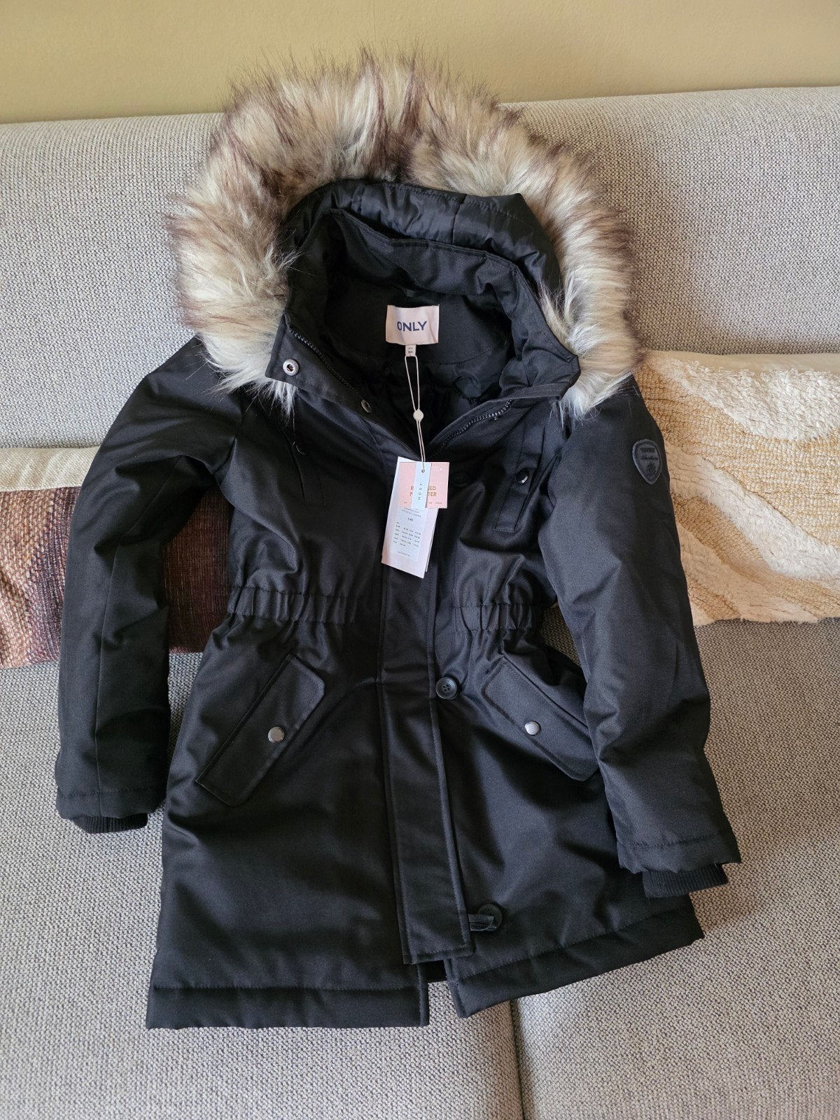 NIEUW! Kids ONLY winterjas met capuchon maat 146, Ophalen of Verzenden, Nieuw, Meisje, Jas